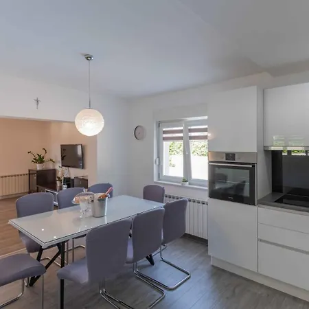 Velaria With Private Pool