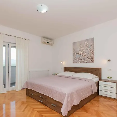 Villa Velaria With Private Pool *
