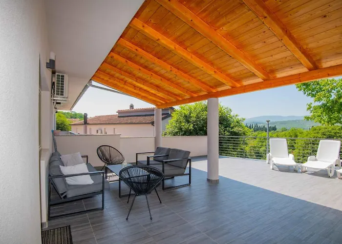 Velaria With Private Pool Vila *