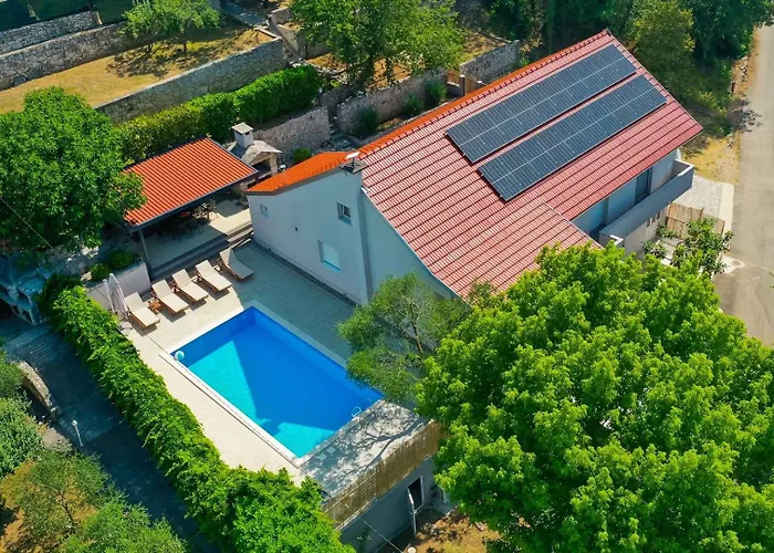 Vila Velaria With Private Pool