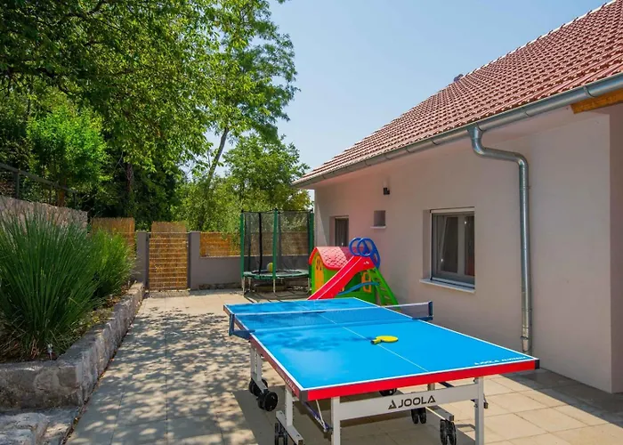 Velaria With Private Pool Donja Glavina