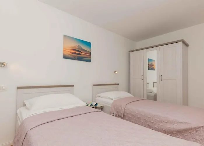 Vila Velaria With Private Pool