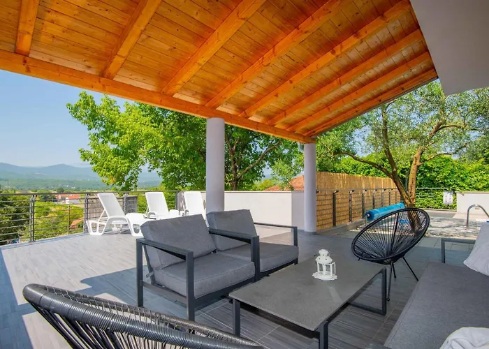 فيلة Velaria With Private Pool *